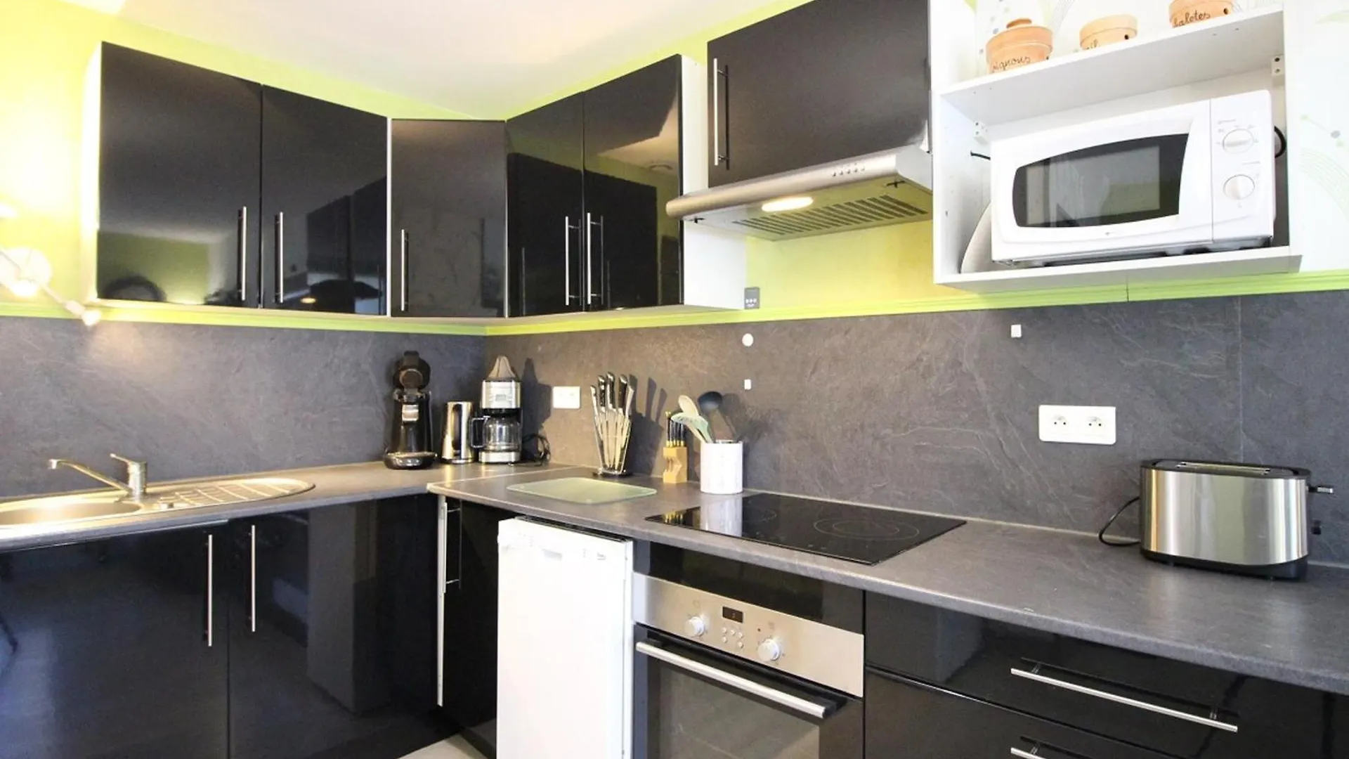 F3 Avec Wifi A 150M Du Centre Et Thermes Du Mont-Dore - 5 Couchages - Fr-1-415-143 Apartment Le Mont-Dore